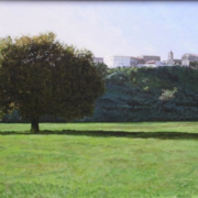 Dipinto di Soletti con grande albero solitario, prato verde e borgo sulla collina, titolo Riche terre