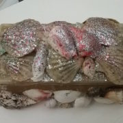 Roberto Consiglieri, Cofanetto in pietra dura, cofanetto ricoperto di conchiglie vere.