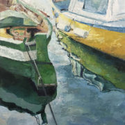 Dipinto di Anna Maria Acone con barche in controluce e riflessi dorati sull’acqua del porto.