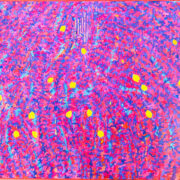 Dipinto astratto con trama fitta di colori rosa, viola, blu e rossi, interrotta da ovali gialli luminosi.