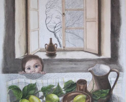 Natura morta con limoni su tavola, bambino che sbuca dietro la tovaglia e volto anziano suggerito nei vetri della finestra.
