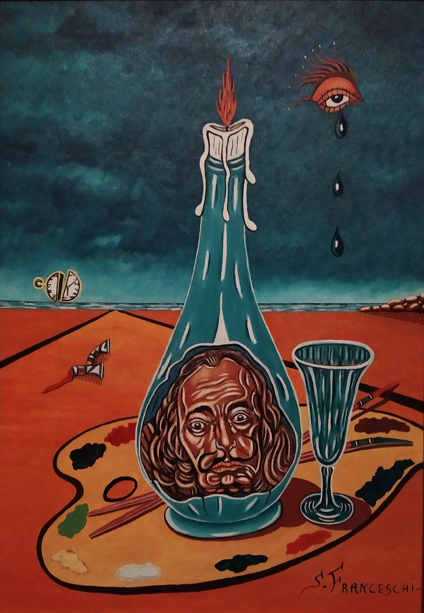 Dipinto surreale di Sergio Franceschi intitolato "Omaggio a Dalí". In primo piano su una tavolozza da pittore c'è una bottiglia-candela accesa con all'interno il volto di Salvador Dalí e un calice di vetro. Sullo sfondo una spiaggia con un orologio molle e un tubetto di colore, sotto un cielo scuro con un grande occhio che piange lacrime nere.