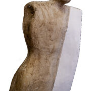 Floriana Gerosa, Senza titolo – scultura astratta in terracotta dalle superfici liscia e ruvida